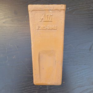 ناخن بیل هیوندا R320 برند Aili