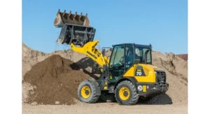 لودر Komatsu WA70