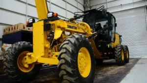 گریدر Komatsu GD535